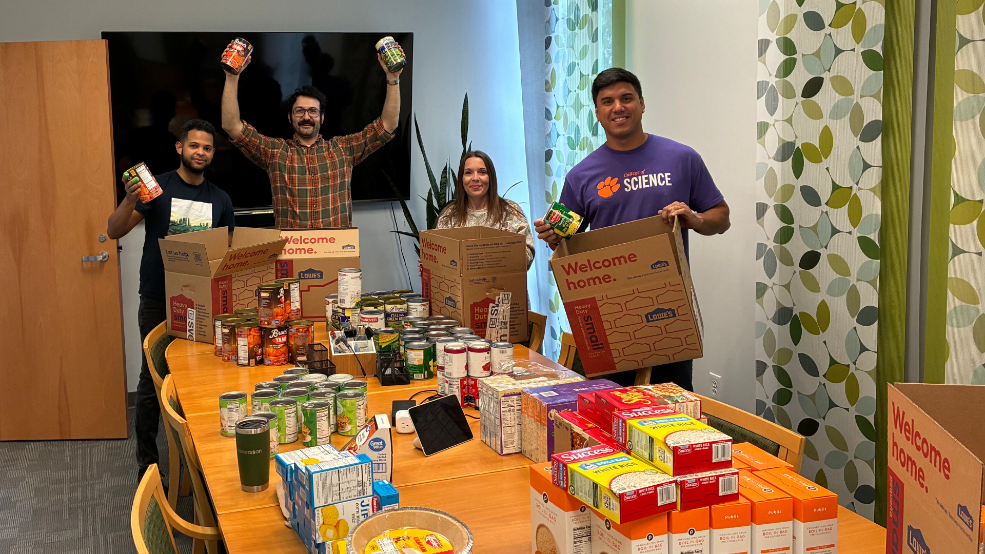 CS - Thanksgiving Boxes - Food Drive - LSUS Team.png