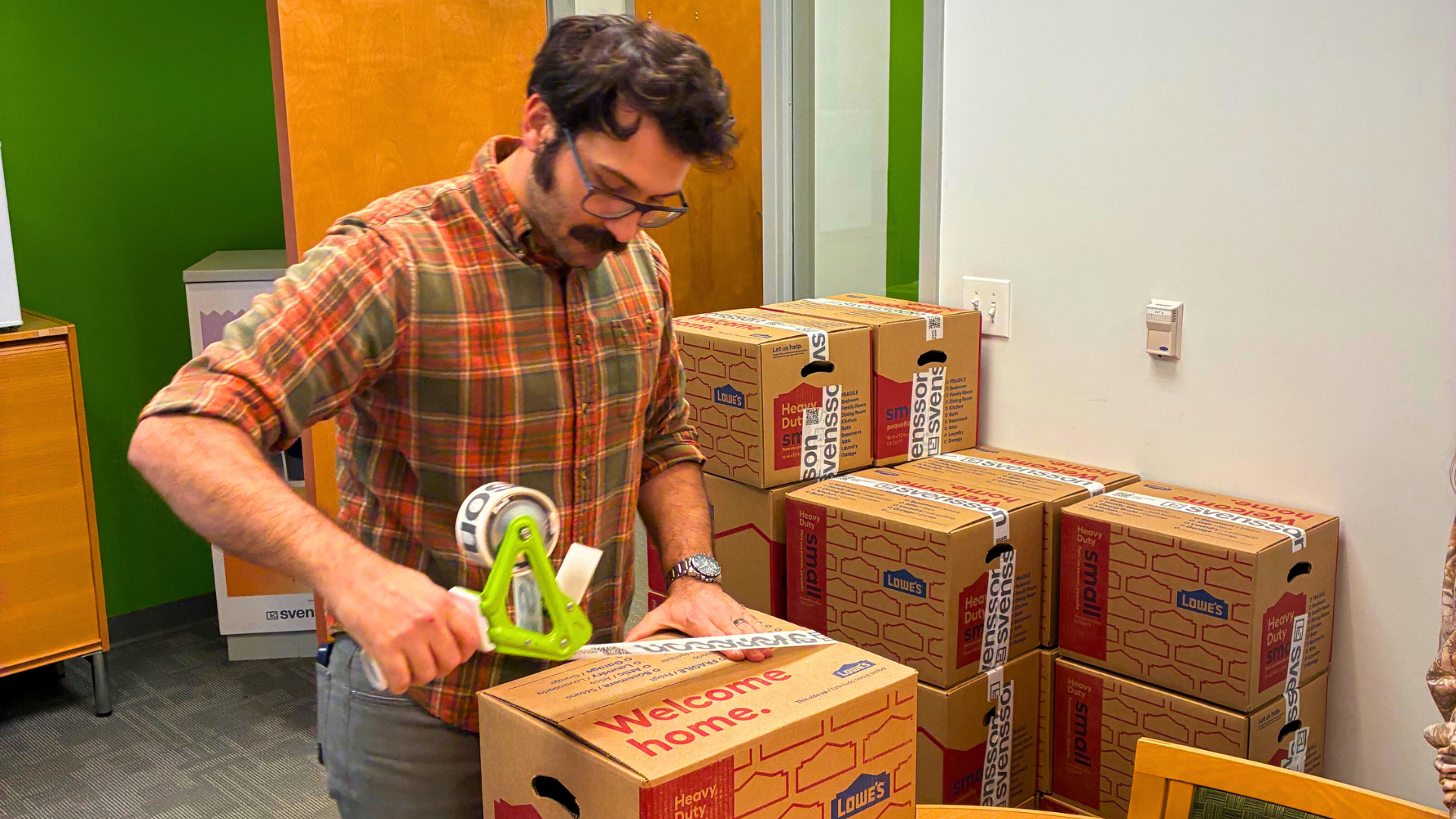 Cs - Thanksgiving Boxes - 2025 - Paul Arena - Charlotte Rescue Mission.png